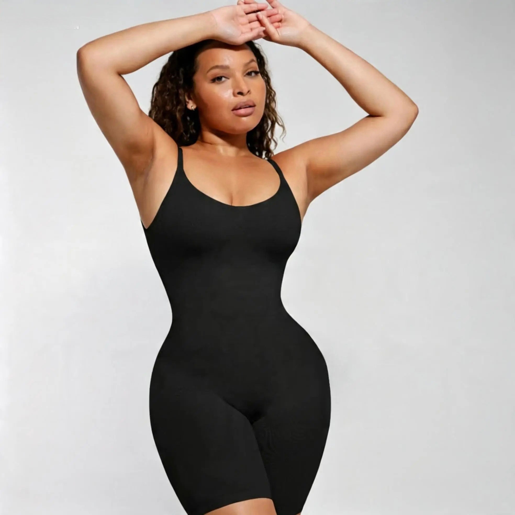 Cicin body shaper šorc sa otvorenim ledjima