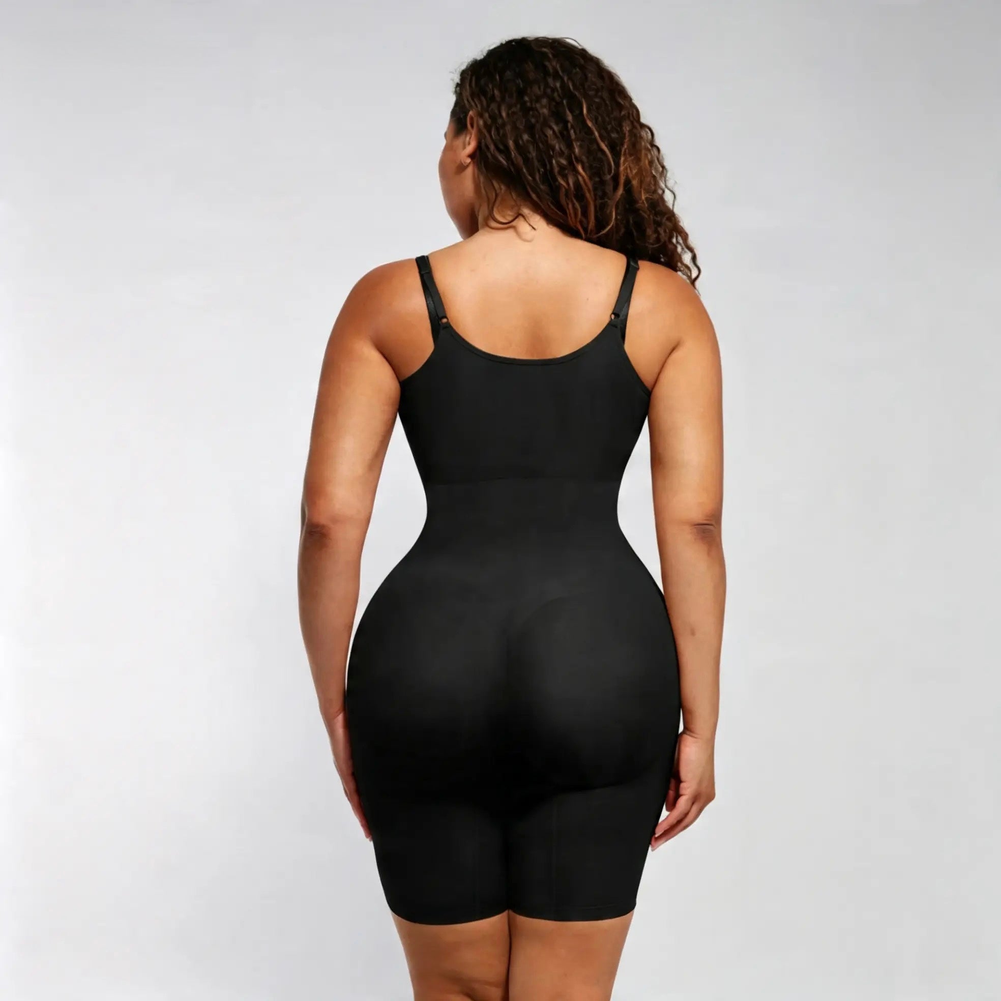 Crni CICIN body shaper za oblikovanje zadnjice i butina – zadnji prikaz
