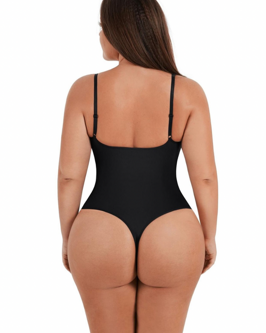 Cicin body shaper tanga za oblikovanje struka i savršeno prijanjanje, dizajniran za diskretan izgled ispod odeće i udobnost tokom celog dana.