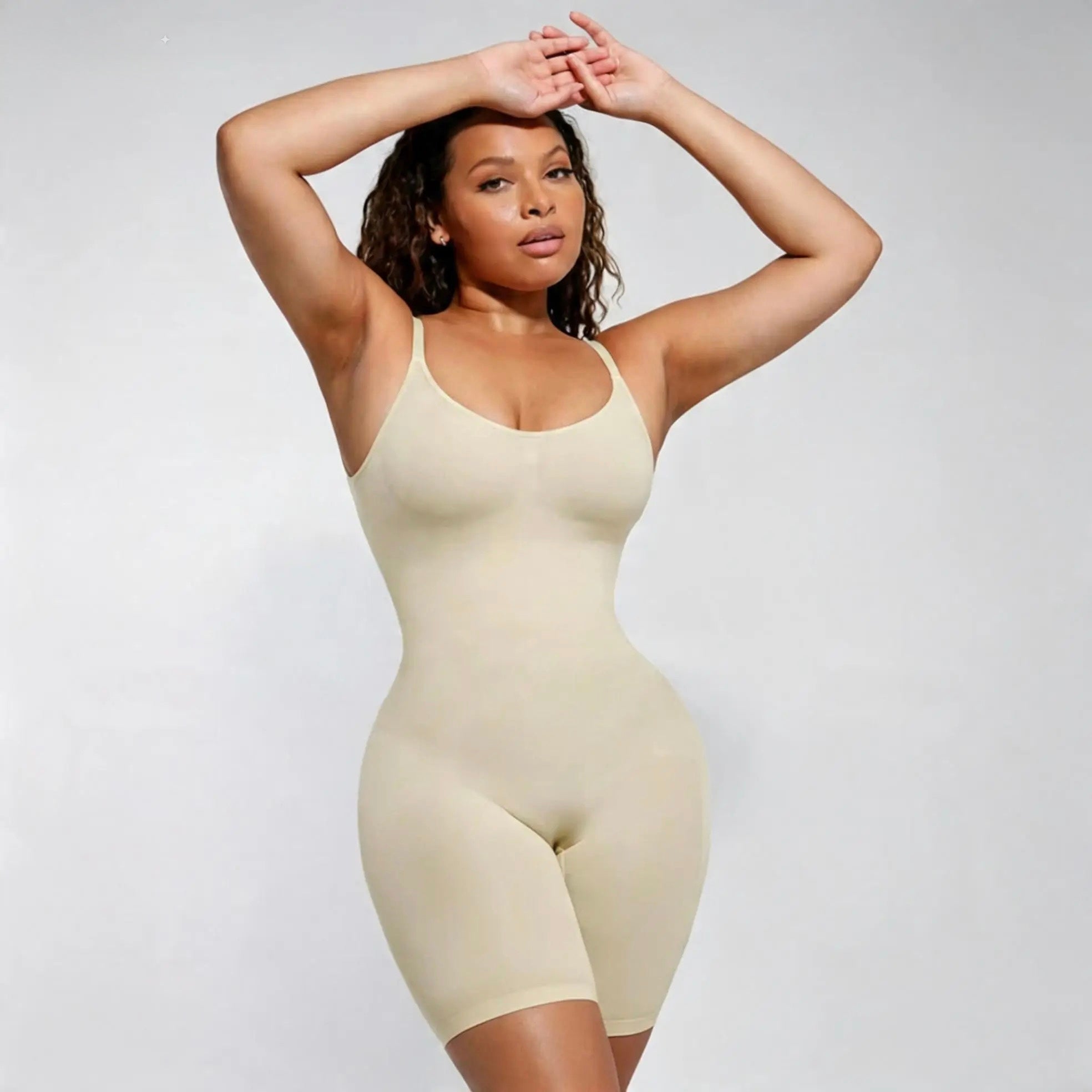 Cicin body shaper šorc sa otvorenim leđima , ističe zadnjicu i figuru, idealan za haljine otvorenih leđa bež boja